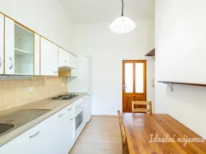 Pronájem bytu 2+1, Praha - Žižkov, Lipanská, 45 m2
