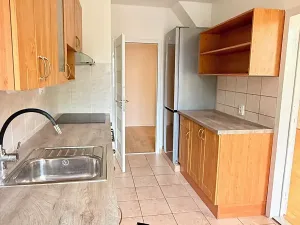 Pronájem bytu 3+1, Praha - Troja, Svídnická, 70 m2