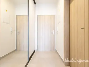 Pronájem bytu 1+kk, Praha - Vysočany, Gerstelova, 32 m2