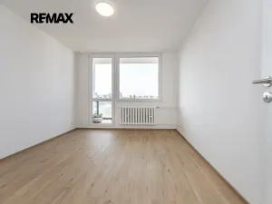Pronájem bytu 3+1, Praha - Žižkov, Křivá, 73 m2