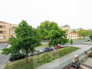 Pronájem bytu 2+1, Praha - Hradčany, Na valech, 79 m2