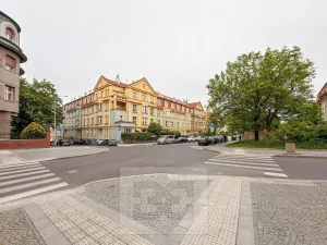 Pronájem bytu 2+1, Praha - Hradčany, Na valech, 79 m2