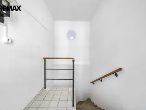 Pronájem bytu 1+kk, Úpice, Dr. E. Beneše, 20 m2