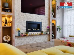 Prodej bytu 2+1, Chomutov, Holešická, 62 m2