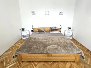 Pronájem bytu 4+kk, Praha, U dělnického cvičiště, 70 m2