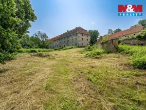 Prodej historického objektu, Zvoleněves, 5000 m2