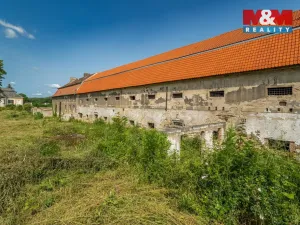Prodej komerčního pozemku, Zvoleněves, 18484 m2