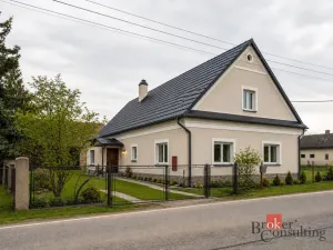 Prodej rodinného domu, Dvůr Králové nad Labem - Žireč, 230 m2