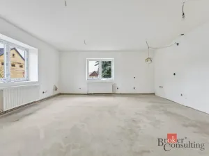 Prodej rodinného domu, Dvůr Králové nad Labem - Žireč, 230 m2