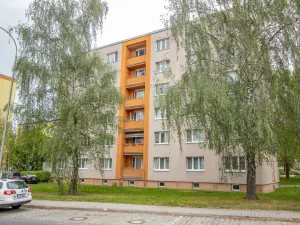 Prodej bytu 3+1, Klatovy - Klatovy II, Pod Koníčky, 75 m2