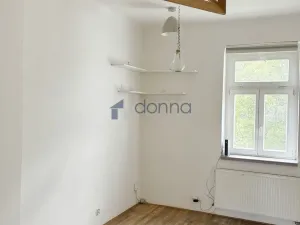 Pronájem bytu 2+kk, Praha, U Uranie, 51 m2