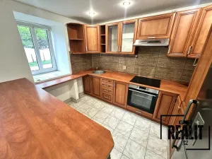 Prodej rodinného domu, Chorušice - Zahájí, 170 m2