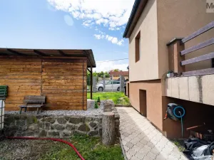 Prodej rodinného domu, Obrnice, nám. 5. května, 195 m2