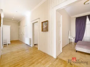 Pronájem bytu 3+1, Praha - Nové Město, Masarykovo nábřeží, 114 m2