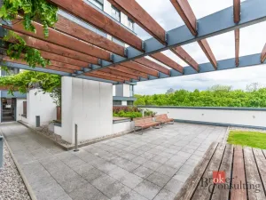 Pronájem bytu 1+kk, Praha, Olšanská, 39 m2