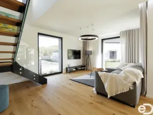 Prodej rodinného domu, Mladá Boleslav - Jemníky, 184 m2