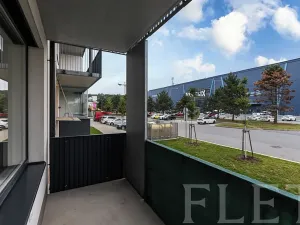 Pronájem bytu 1+kk, Praha - Vysočany, Smržových, 33 m2