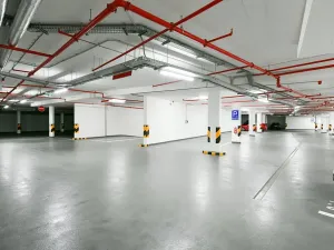 Pronájem garážového stání, Praha - Vysočany, Oktábcových, 15 m2
