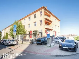 Pronájem restaurace, Brno, Martinkova, 210 m2