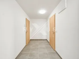 Pronájem bytu 2+kk, Praha - Strašnice, Strančická, 52 m2