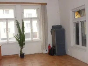 Pronájem kanceláře, Praha - Žižkov, Kubelíkova, 36 m2