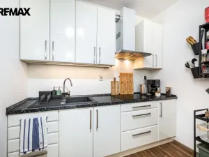 Prodej bytu 2+kk, Praha - Horní Měcholupy, Modenská, 58 m2