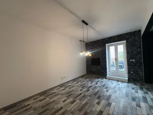 Prodej bytu 3+1, Jičín, Komenského náměstí, 86 m2