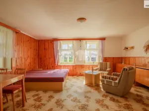 Prodej rodinného domu, Myslív, 286 m2
