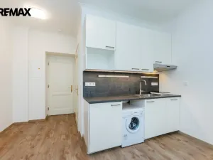 Prodej kanceláře, Praha - Vršovice, Černomořská, 20 m2