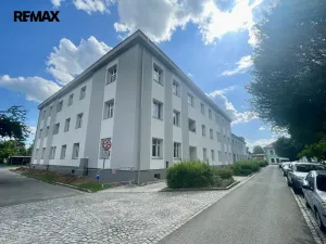 Pronájem bytu 2+kk, Hradec Králové - Kukleny, Denisovo náměstí, 66 m2
