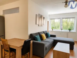 Pronájem bytu 2+kk, Písek, Pažoutova, 54 m2