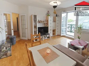 Pronájem bytu 3+1, Praha - Libeň, Společná, 66 m2