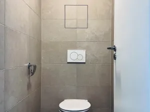 Pronájem bytu 2+kk, Praha - Černý Most, Dobrovolného, 42 m2