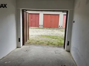 Pronájem garáže, Strakonice, 18 m2
