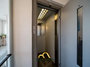 Pronájem bytu 2+kk, Praha - Strašnice, Pod strání, 43 m2