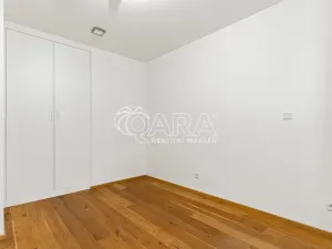 Pronájem bytu 2+kk, Praha - Vinohrady, Perucká, 41 m2