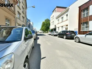 Pronájem bytu 2+kk, Hradec Králové - Pražské Předměstí, Nerudova, 46 m2