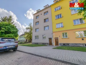Prodej bytu 1+1, Cheb, Hviezdoslavovo náměstí, 38 m2