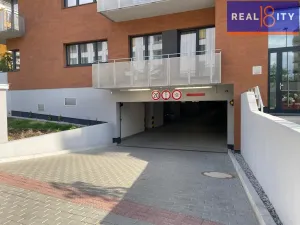Pronájem bytu 1+kk, Praha, Gerstelova, 35 m2