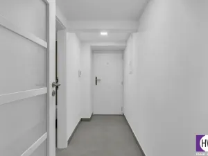 Prodej bytu 1+kk, Praha, Pod Drinopolem, 37 m2