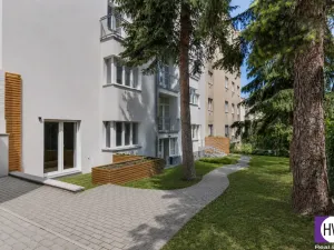 Prodej bytu 1+kk, Praha, Pod Drinopolem, 37 m2