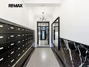 Pronájem bytu 2+kk, Praha - Žižkov, Jeseniova, 48 m2