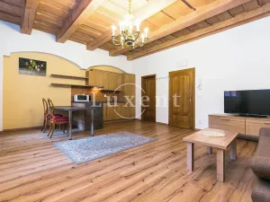 Pronájem bytu 2+kk, Praha - Malá Strana, Mostecká, 50 m2