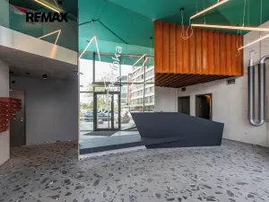Pronájem bytu 1+kk, Praha - Radlice, U Komína, 37 m2