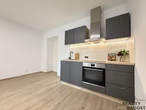 Pronájem bytu 2+kk, Olomouc, kpt. Nálepky, 39 m2
