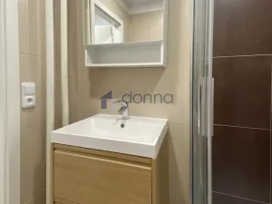 Pronájem bytu 3+kk, Praha, Paláskova, 68 m2