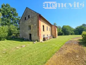Prodej zemědělské usedlosti, Klatovy - Beňovy, 2222 m2