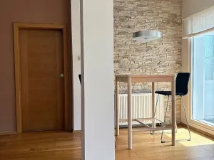 Prodej bytu 2+kk, Praha - Strašnice, Saratovská, 58 m2
