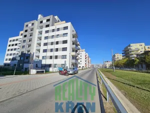 Pronájem garáže, Praha - Hlubočepy, Fabiánové, 15 m2