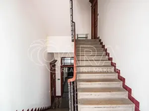 Prodej bytu 3+1, Praha - Malá Strana, Mělnická, 90 m2